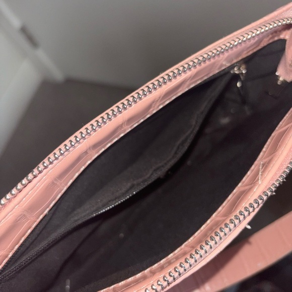 Small,  pink bag - Picture 3 of 4